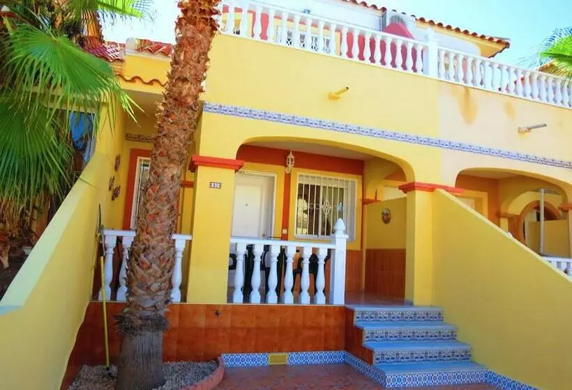 Casa La Zenia Elite Townhouse With Shared Pool And 10 Minutes Walk To Beach