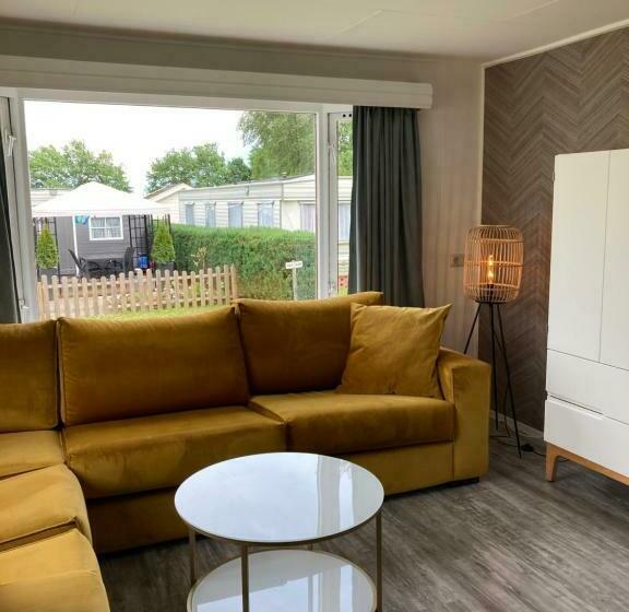 Luxe Chalet De Merel