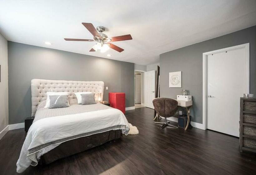 Modern Home! Pool & Jacuzzi