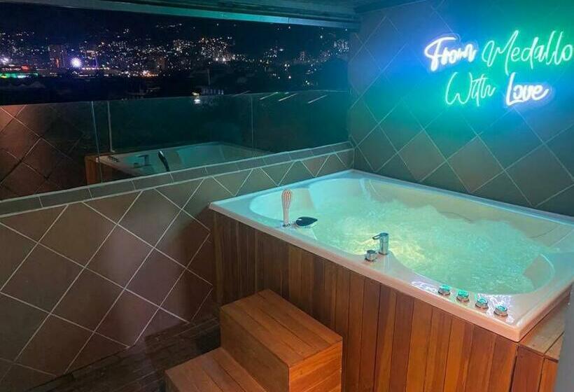 Nuevo Penthouse De 3 Cuartos Y 3 Baños Dúplex Con Jacuzzi Privado