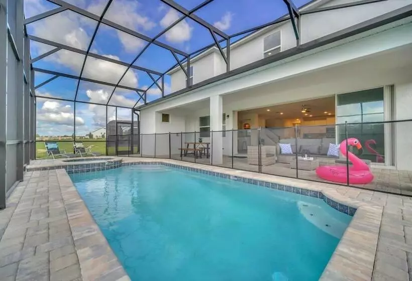 Tropical Lake View Retreat