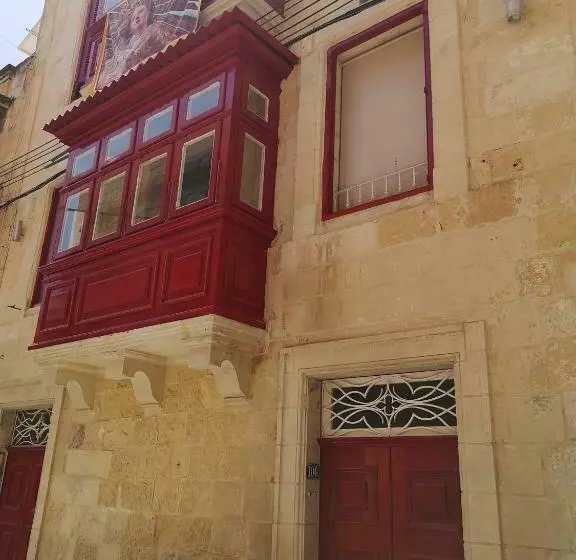 Two Gate Town House