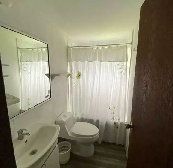 Casa Familiar En Sector Residencial Hare Toke