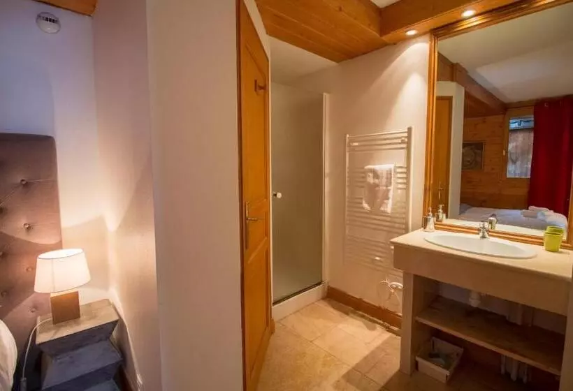Chalet King S Hame