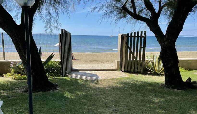 Villa Sulla Spiaggia X6 Con Giardino E Posti Auto