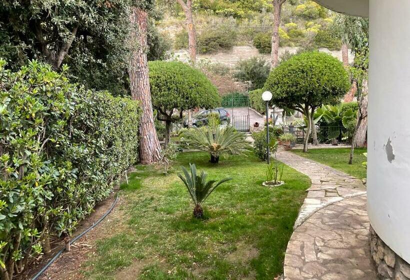 Villa Sulla Spiaggia X6 Con Giardino E Posti Auto