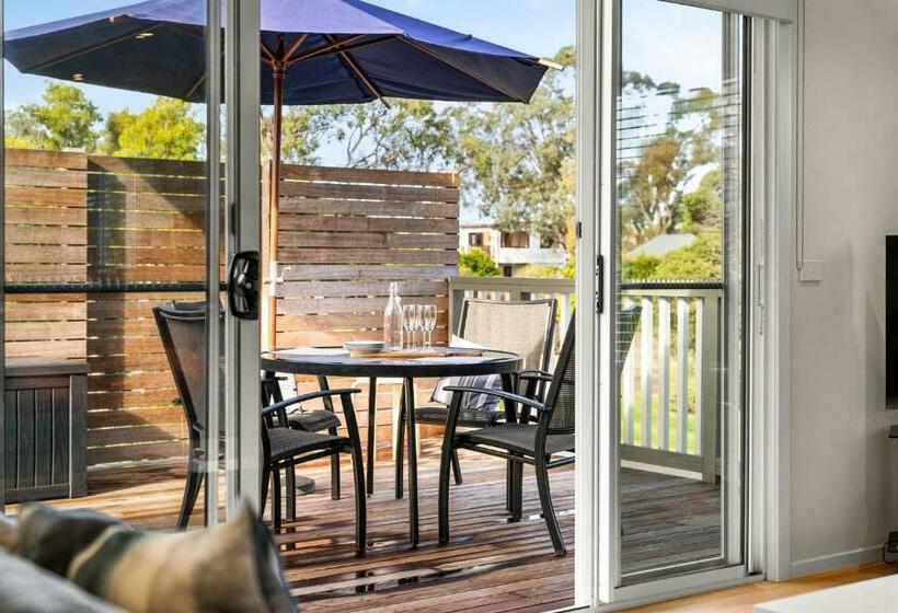 Amongst The Palms Inverloch