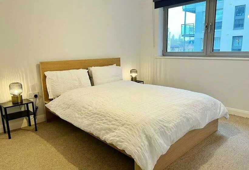 Cosy Flat 2mins Walk From Maidstone Station