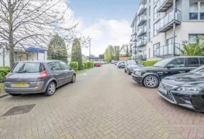 Cosy Flat 2mins Walk From Maidstone Station