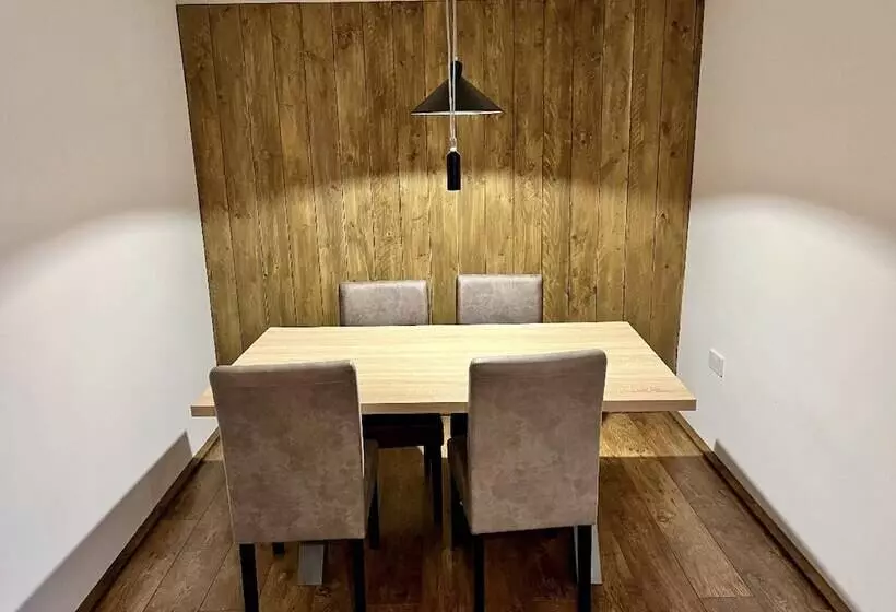 Cosy Flat 2mins Walk From Maidstone Station