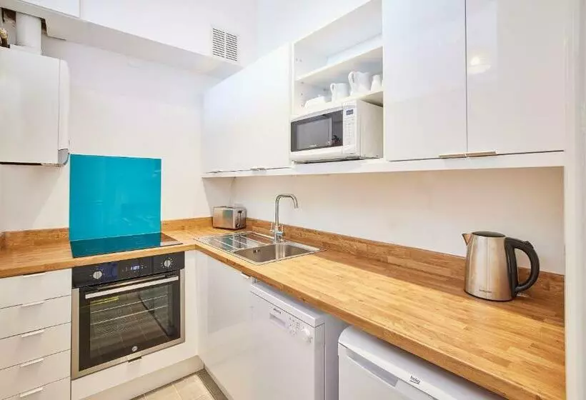 Host & Stay   Apartment 19 @ The Zetland