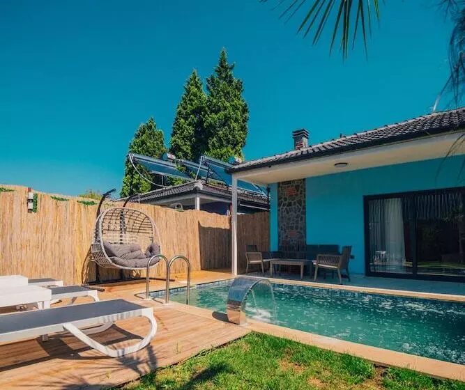 Naturel Stone Villalari