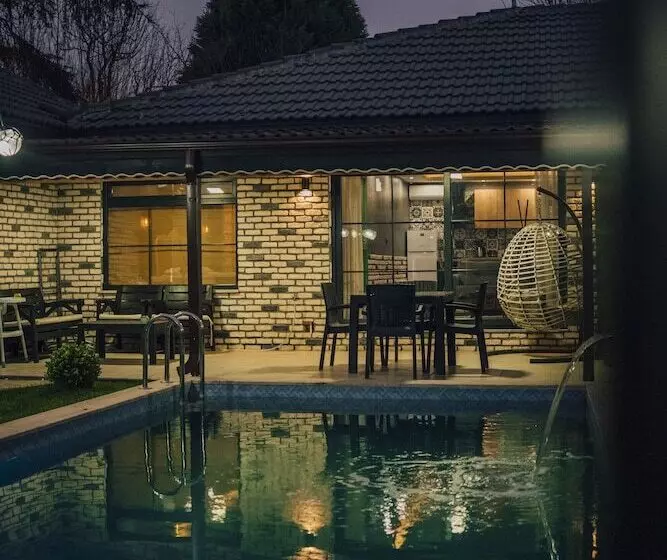 Naturel Stone Villalari