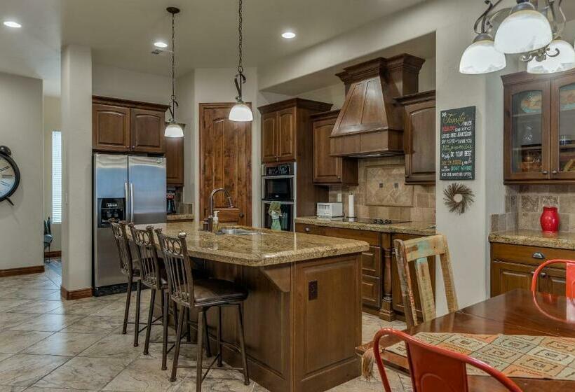 Beyond The Green Golf View! Across From The Pools! Relax And Enjoy!