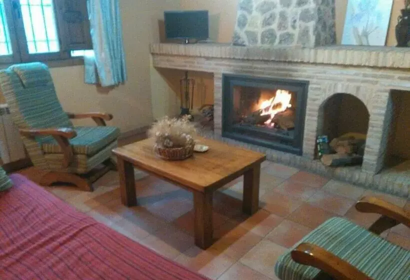 Casas Rurales La Tobica