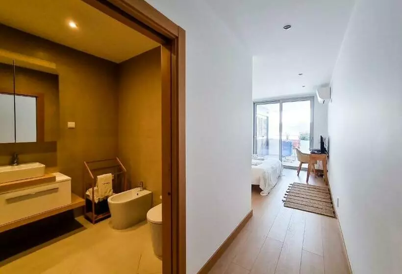 Flh Lagos Central Flat With Terrace