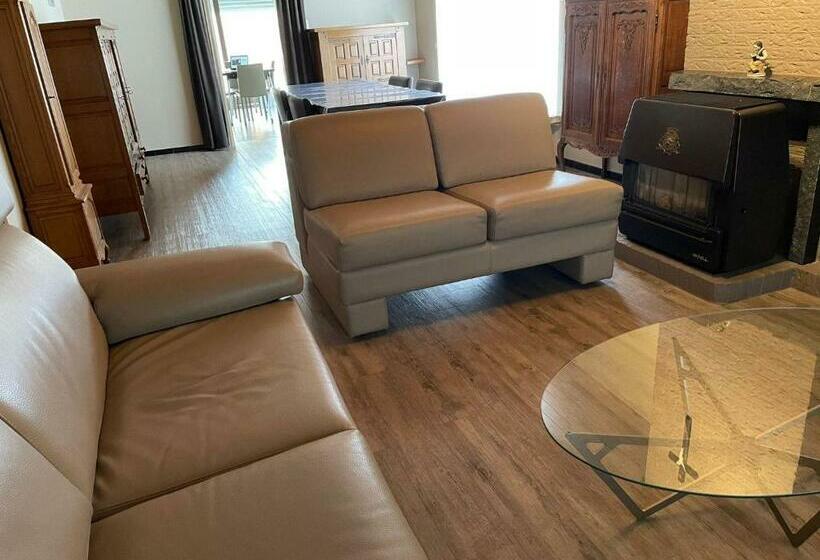 Izegem: Huis Met Een Uitzicht