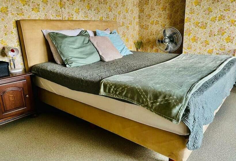 Izegem: Huis Met Een Uitzicht