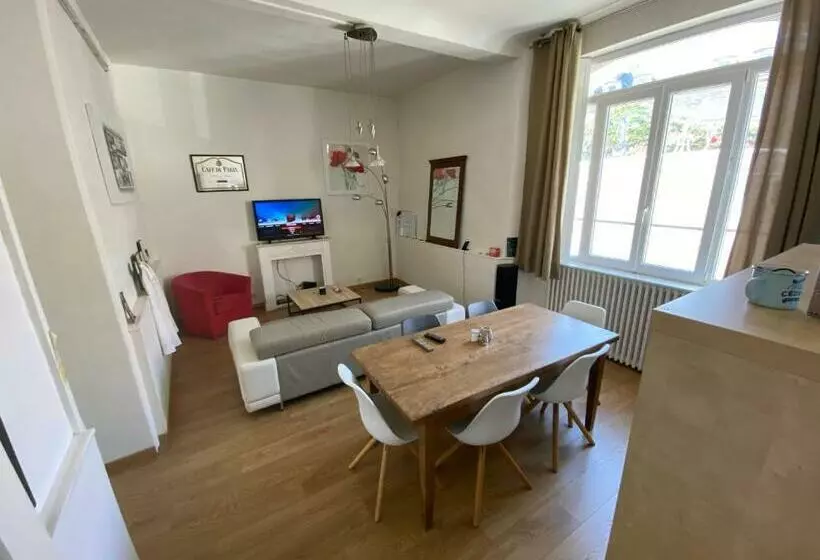 Maison De Ville Au Cœur De Saint Pierre En Auge