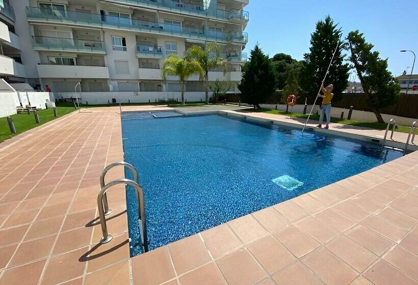 Superbe Appartement Rénové, Résidence Avec Piscine