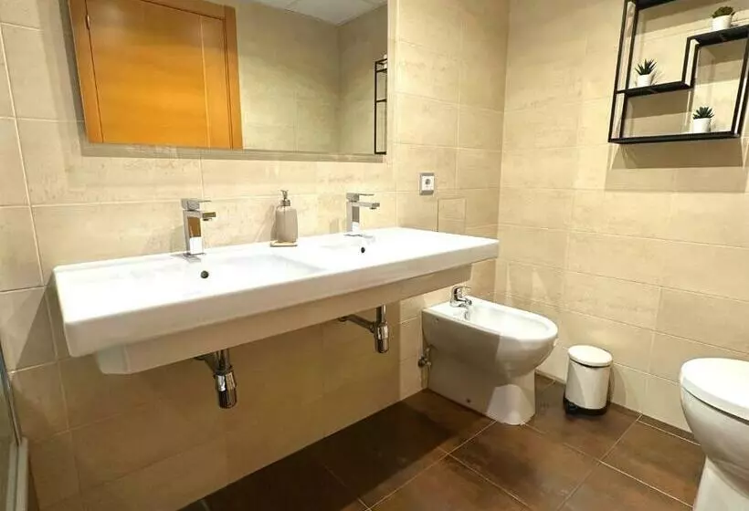 Dos Torres Mediodía   Amplia Terraza Y Estacionamiento Gratuito