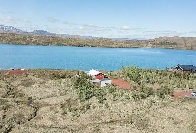 Beautiful Lakehouse By The Golden Circle   Fishing