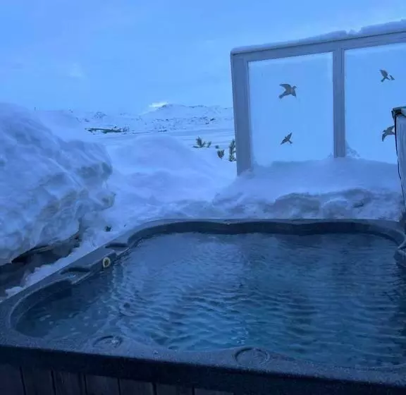 Beautiful Lakehouse By The Golden Circle   Fishing