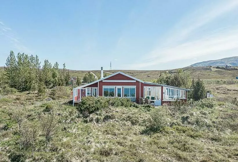 Beautiful Lakehouse By The Golden Circle   Fishing