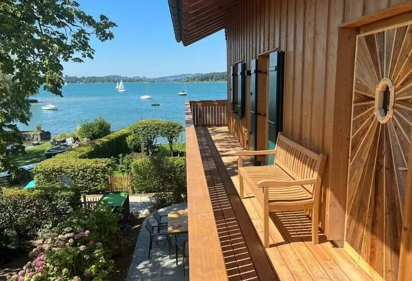 Hoixl Gütl Auf Der Fraueninsel