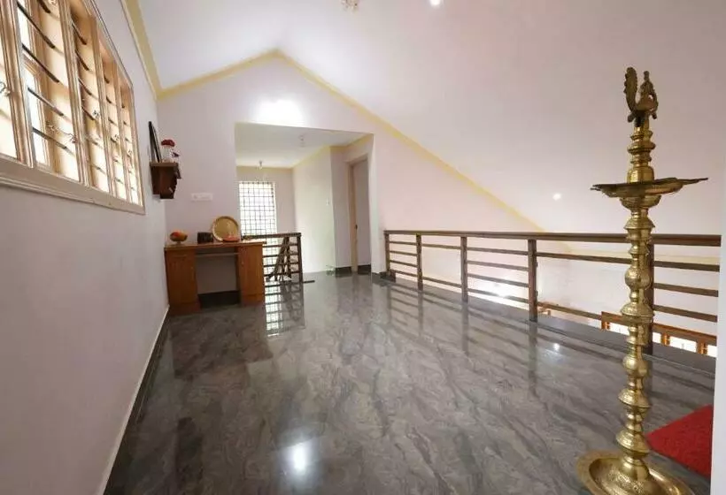 Kodebailu Homestay   3bh Full Villa, Home Food, Coffee Estate