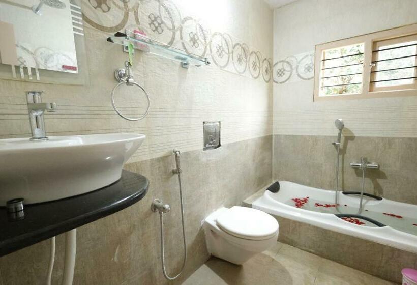 Kodebailu Homestay   3bh Full Villa, Home Food, Coffee Estate