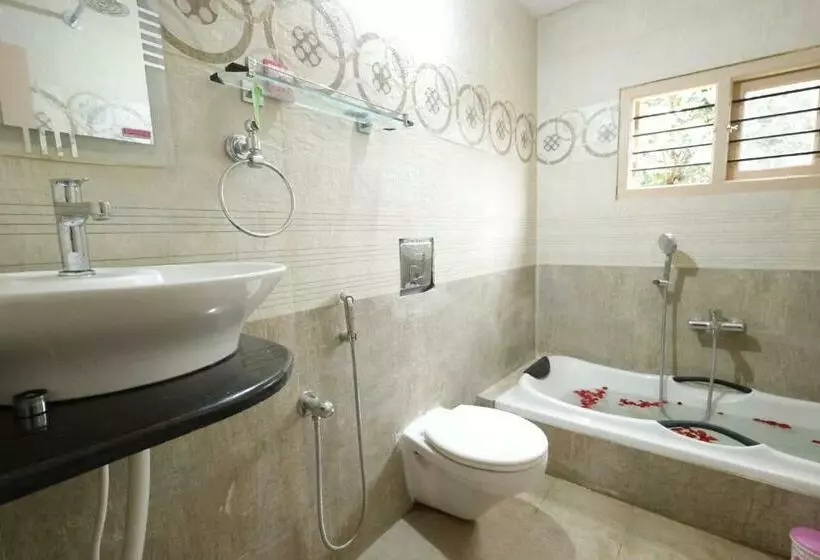 Kodebailu Homestay   3bh Full Villa, Home Food, Coffee Estate