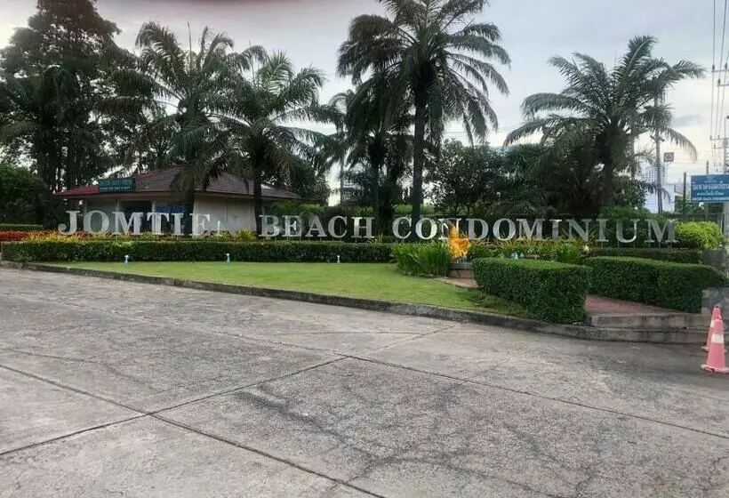 Live The Beachlife In Jomtien Beach Condo, Pattaya