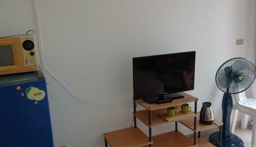 Live The Beachlife In Jomtien Beach Condo, Pattaya