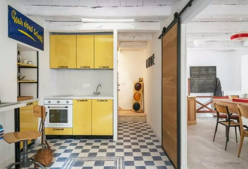 Maison Atypique Au Sein Du Joli Village De Trentemoult