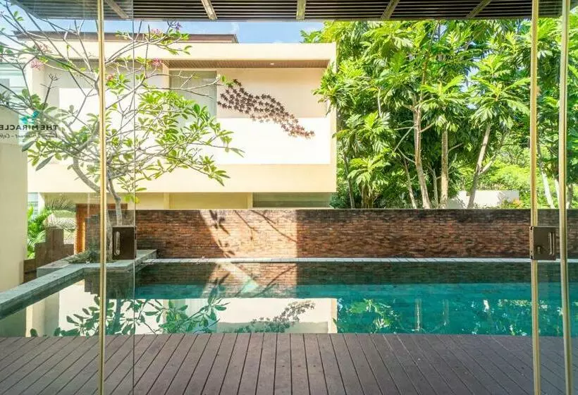 Miracle Villa