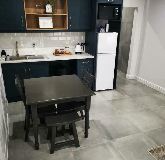 10 Jock Meiring Guesthouse Unit 3