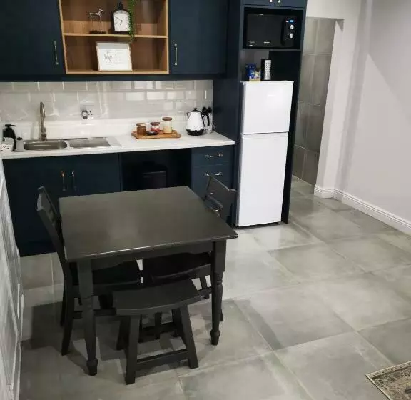 10 Jock Meiring Guesthouse Unit 3