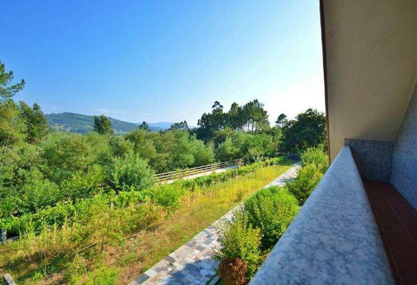 Casa Con Jardín Próxima A Vilagarcía De Arousa