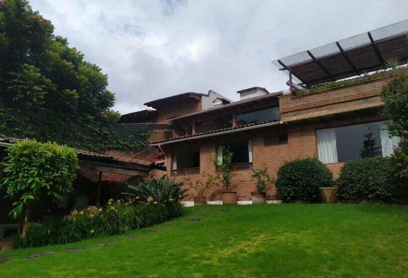Encantadora Casa En Valle De Bravo