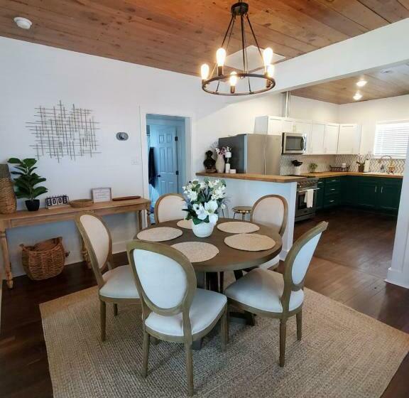 New! Fully Restored 1930s Beach Bungalow