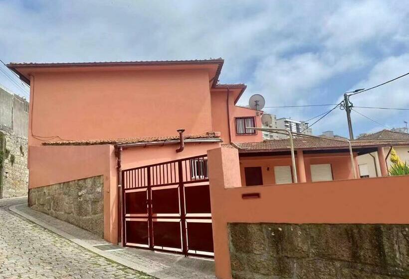 Pink House   Ponte De D. Luís