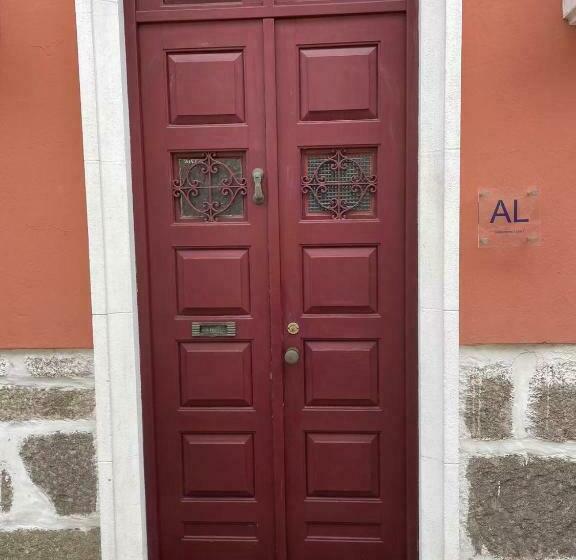 Pink House   Ponte De D. Luís