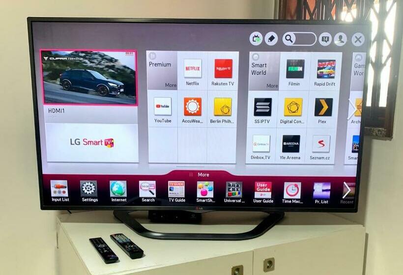 Pink House   Ponte De D. Luís