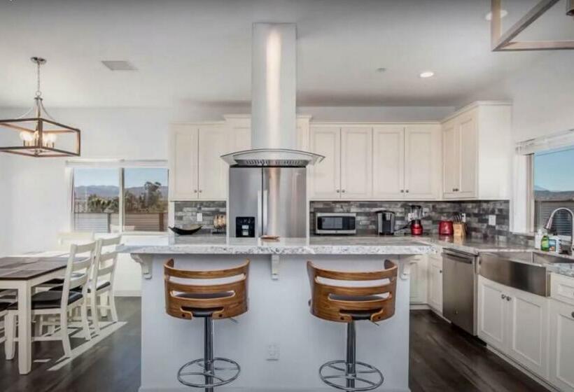 Three Tree Villa W/ Ev Charging