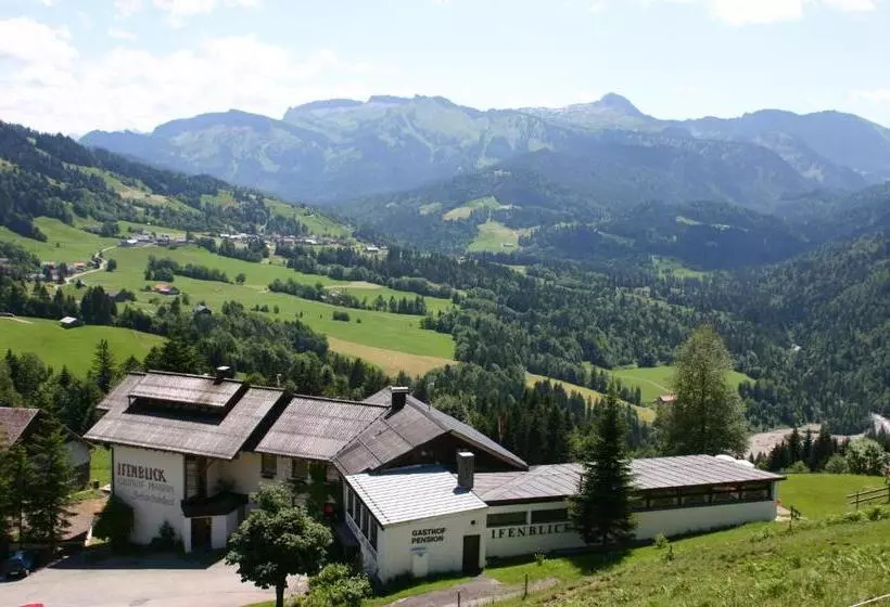 ベッドアンドブレックファースト Gasthof Hotel Ifenblick