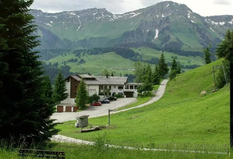 ベッドアンドブレックファースト Gasthof Hotel Ifenblick