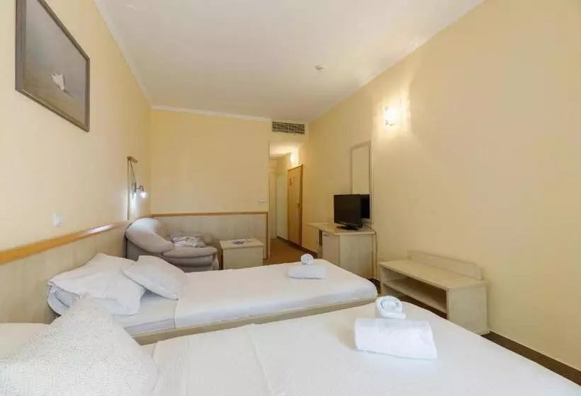 Family Hotel Adria All Inclusive