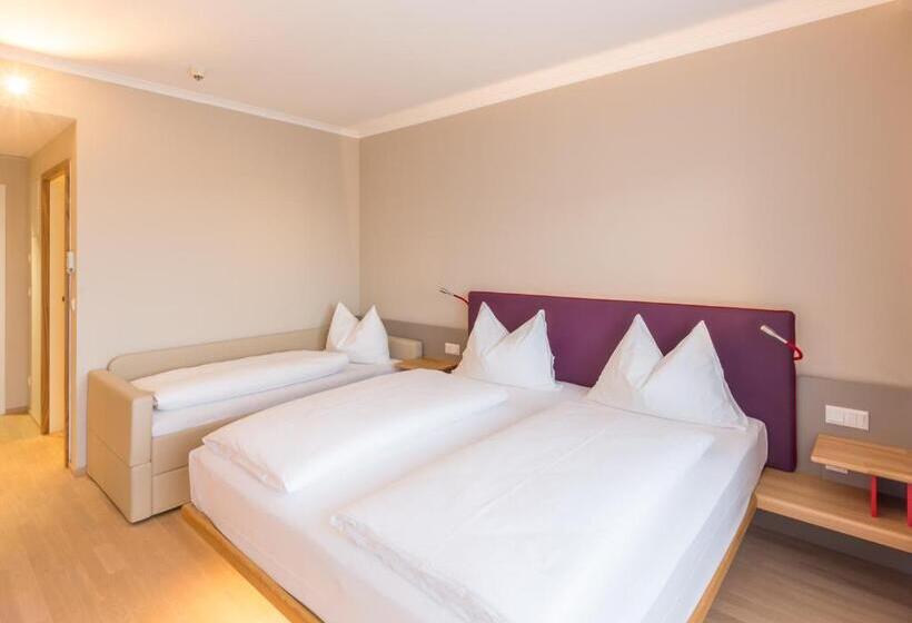 Отель All In Red Thermen