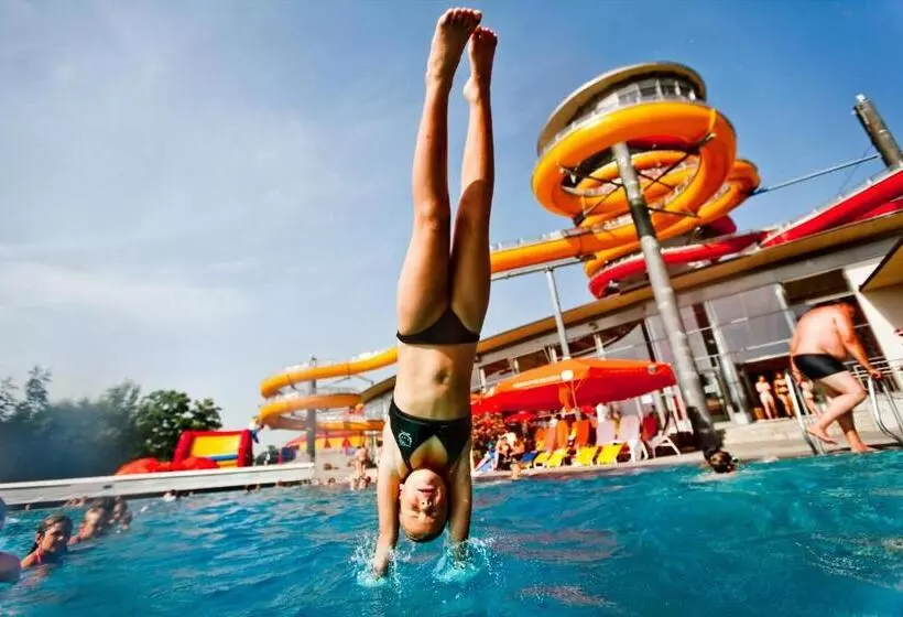 Отель All In Red Thermen